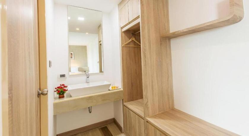 B2 Ubon Premier Hotel Ubon Ratchathani Exterior foto